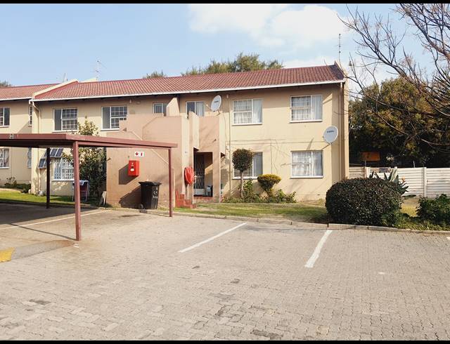 2 BEDROOM APARTMENT TO LET IN VORNA VALLEY